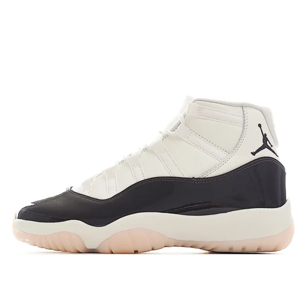 Jordan 11 Retro Neapolitan