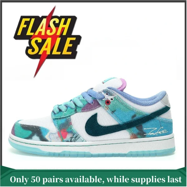 Nike SB Dunk Low Futura Laboratories Bleached Aqua HF6061-400