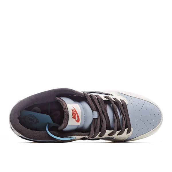 Travis Scott x PlayStation x Nike Dunk Low - Image 7